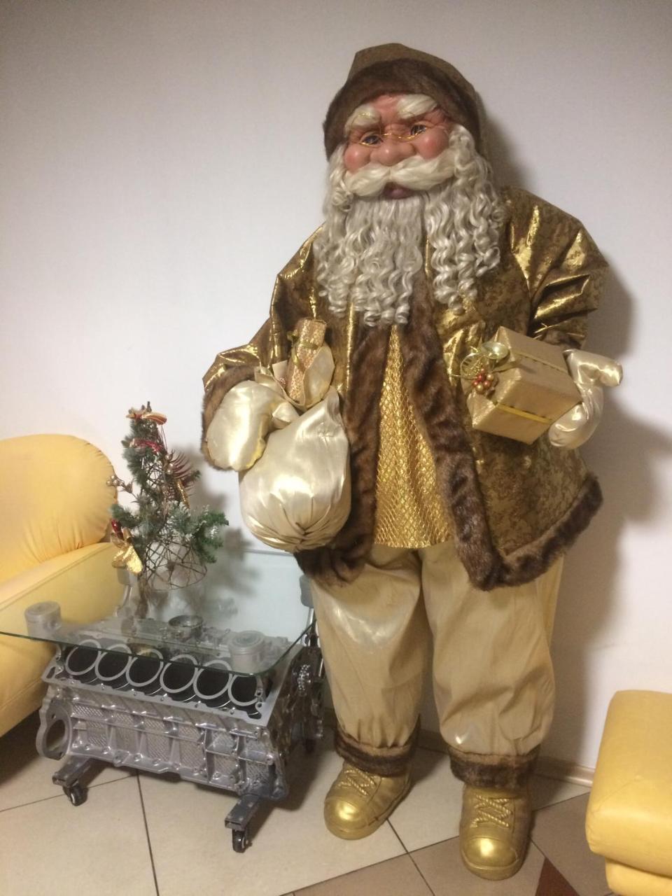 Autopark Hotel Lviv Kültér fotó