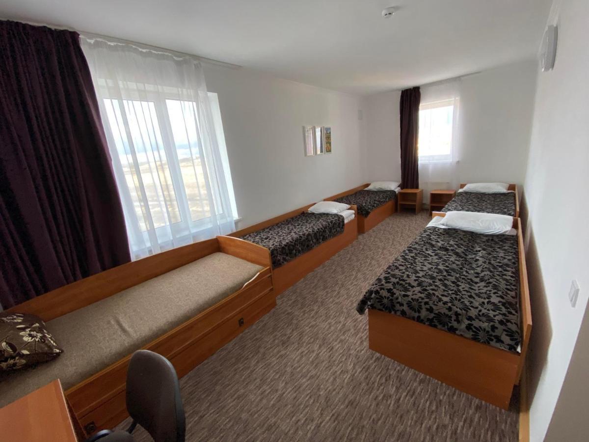 Autopark Hotel Lviv Kültér fotó